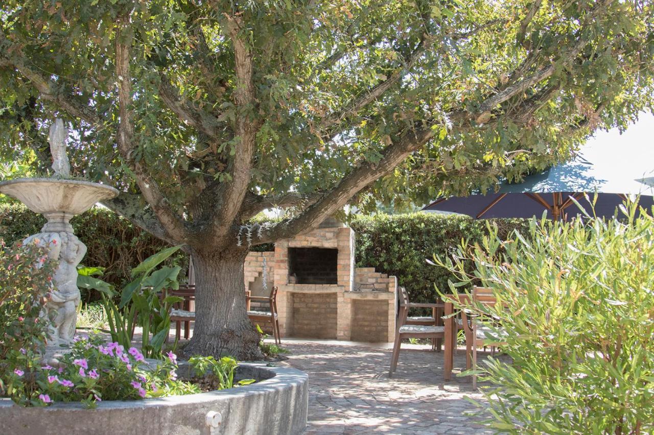 The Yacht Hotel Hermanus Exterior foto